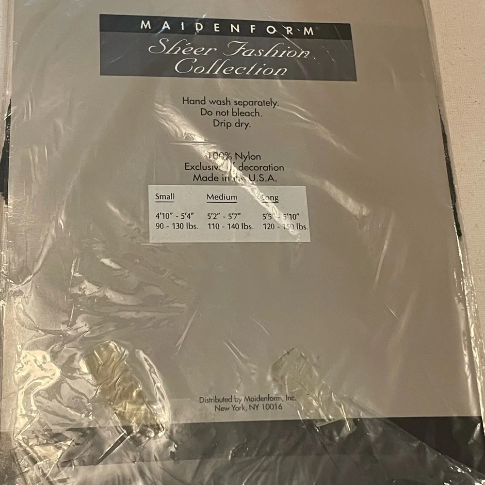 VTG Maidenform Sheer Fashion Collection NWT Panty Hose Black size medium